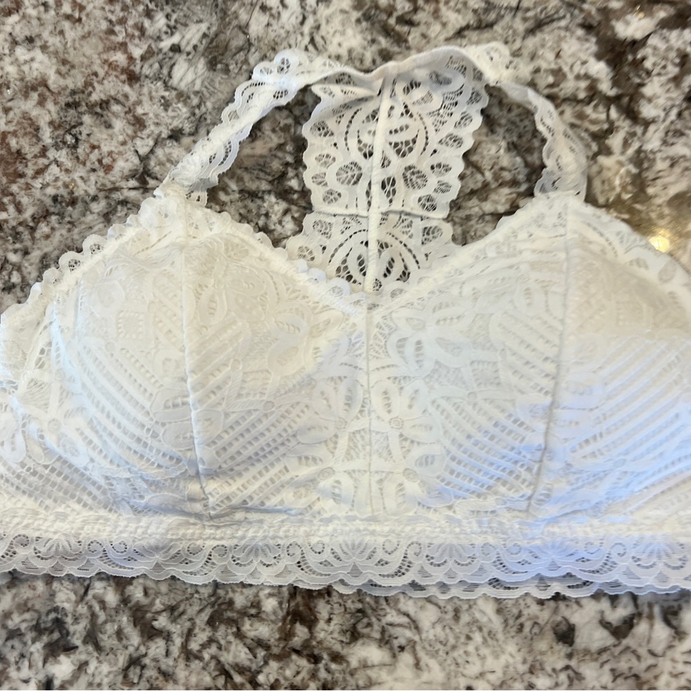 1X NEW Maurices Womens Lace Racerback Bralette Bra Padded White Padded Sleep